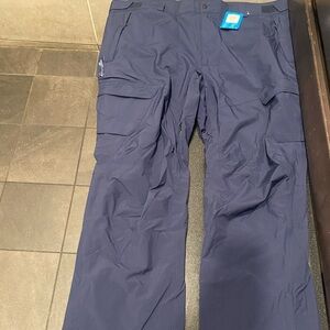 Navy blue men’s Columbia omini tech snow pants brand new never worn